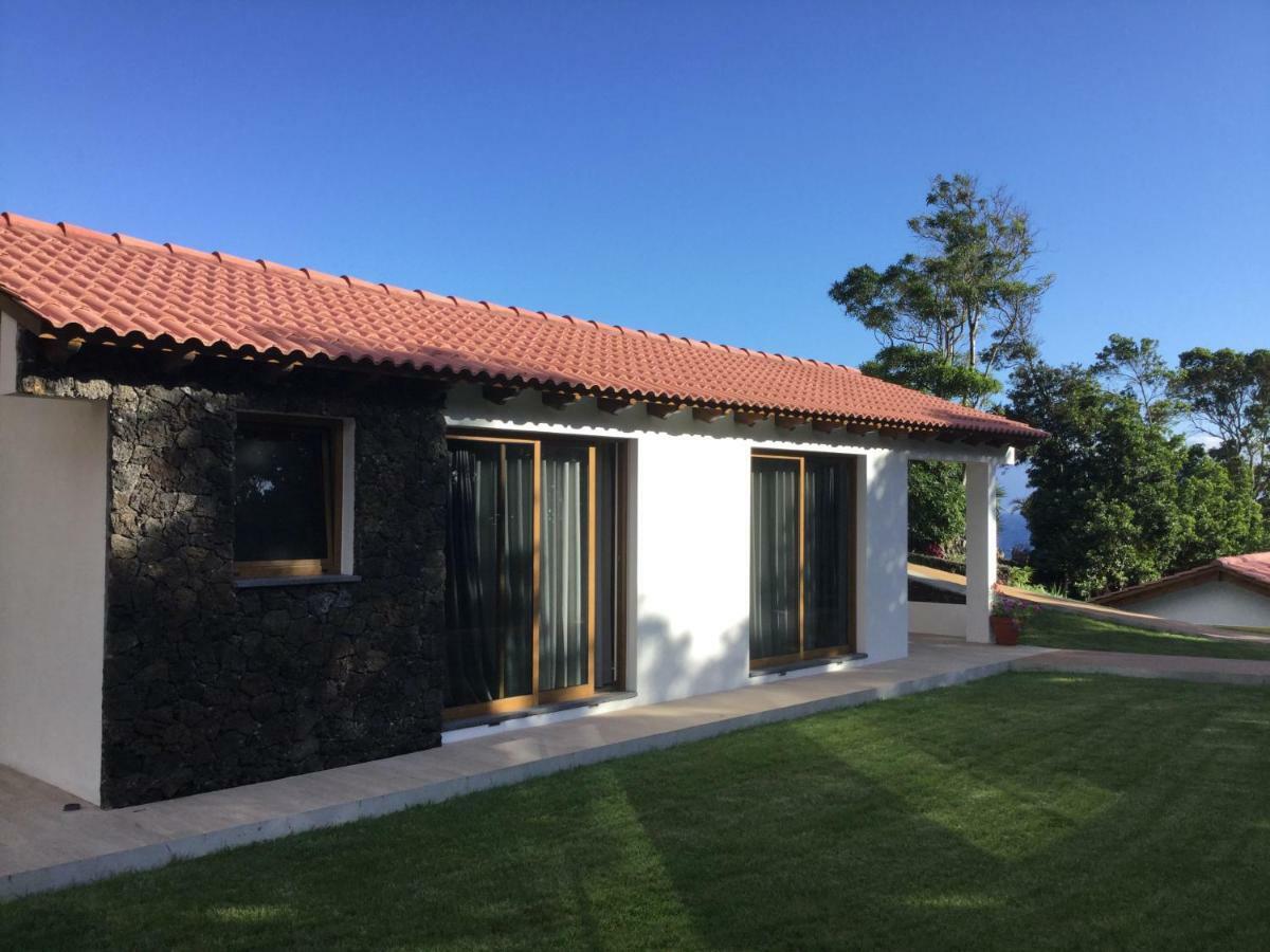 Villas Casteletes Urzelina المظهر الخارجي الصورة